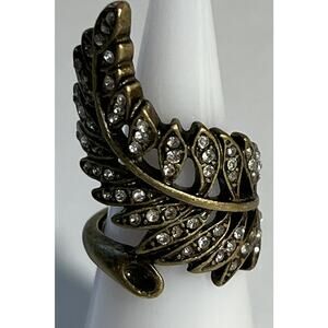 Jewelry Ring Unbranded Rhinestone Leaf Twist Brass Setting and Ring 7-7.5